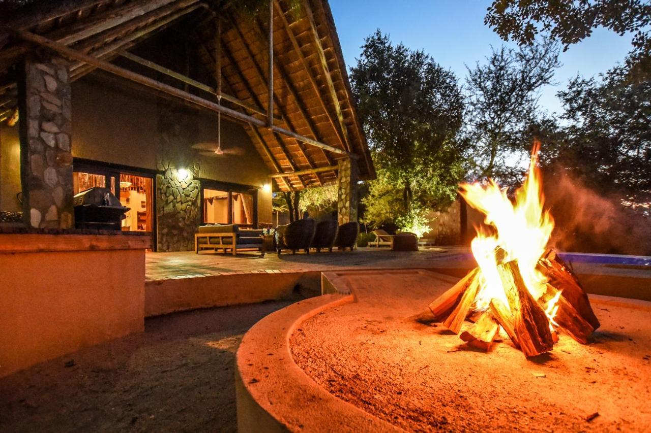 Leopard'S Lair Bush Lodge Hoedspruit Exterior photo