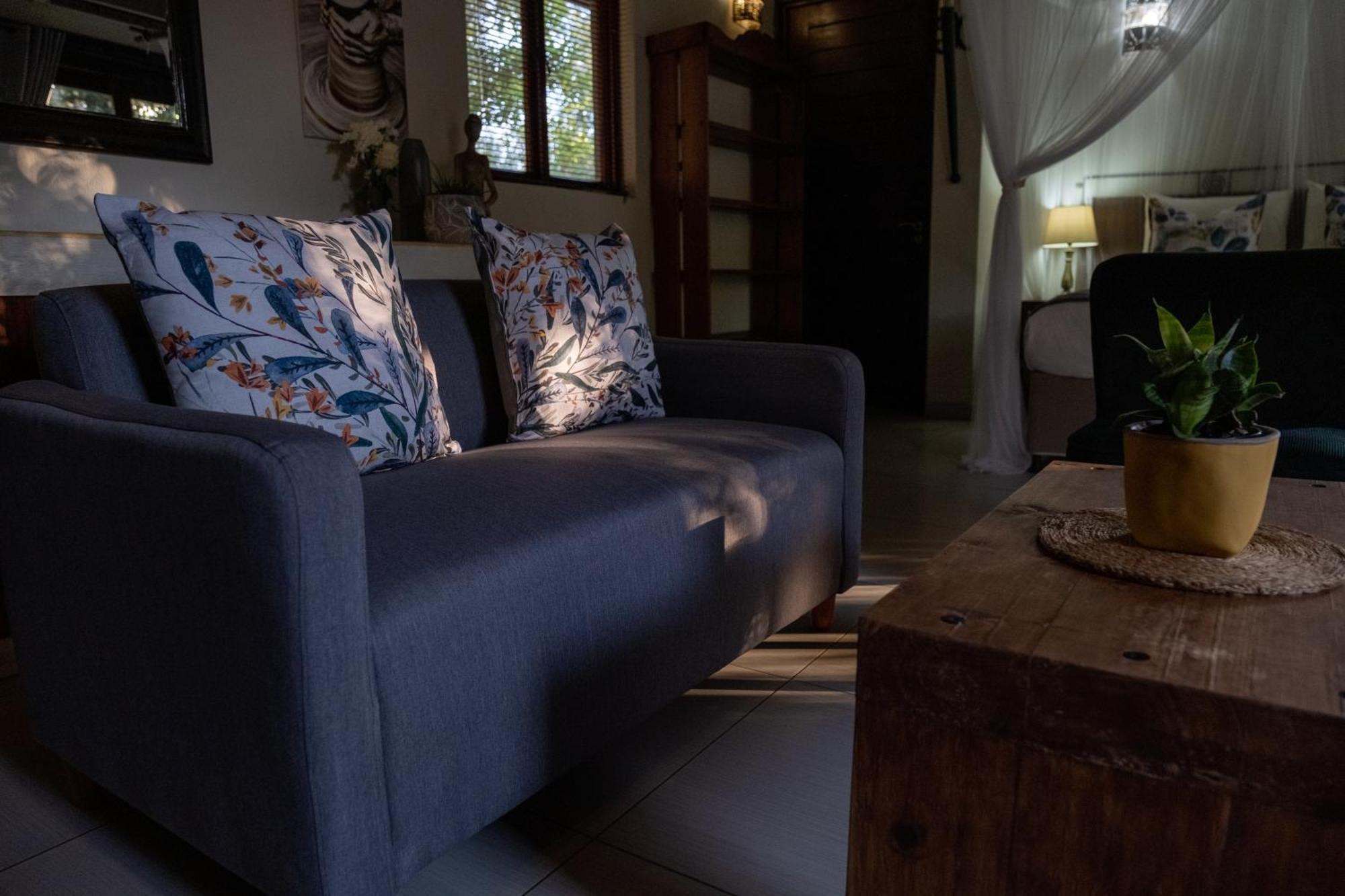 Leopard'S Lair Bush Lodge Hoedspruit Room photo